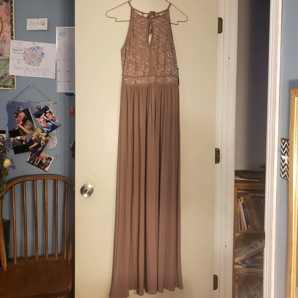 Women dress